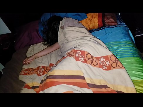 ❤️ ස්ටේප්සන් තම තරුණ සුළු මව නිදා සිටියදී ඇයට බැණ වදියි. ️ Sex video si.special-grasser.ru ️❤
